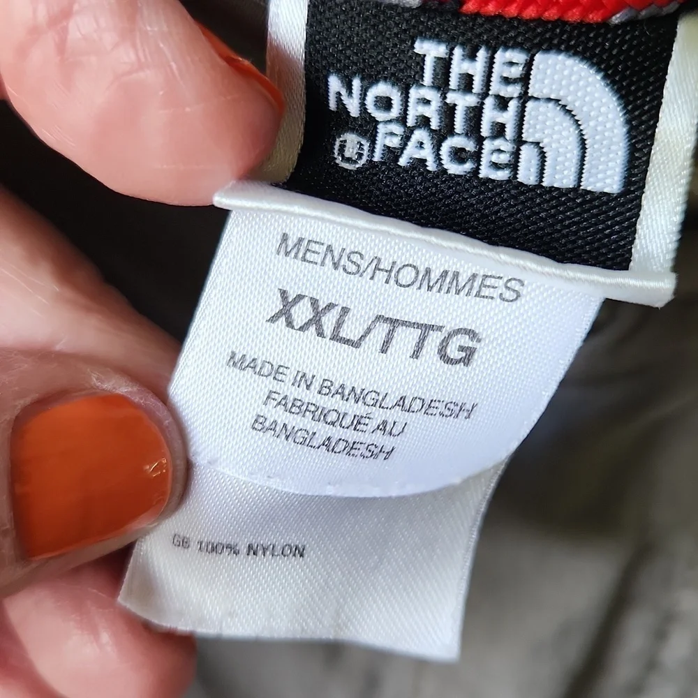 The North Face‎ Zip-Off Conversion Pants/Shorts-XXL